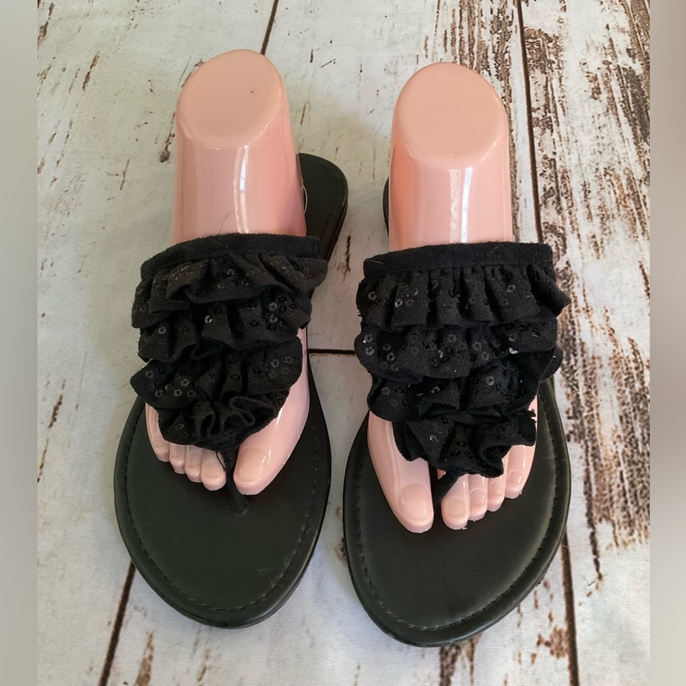 STEVE MADDEN‎ LOLA FABRIC RUFFLE SANDALS